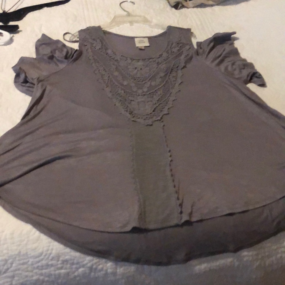 Gray shirt
